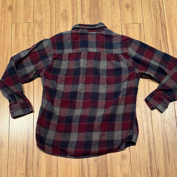 Weatherproof Men's Red and Gray Plaid Button Down Cotton Shirt. Size M - Picture 6 of 8